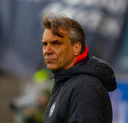 C罗关键节点连败，加拿大队带队取胜！